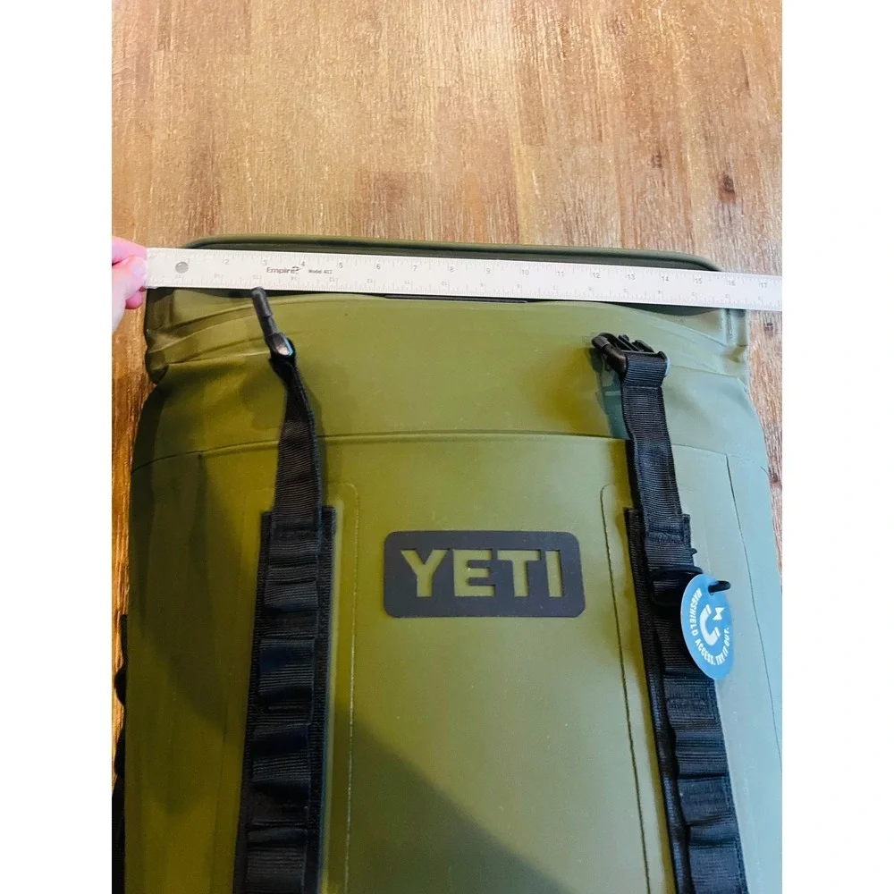 NWT YETI Hopper M20 Soft Backpack Cooler Camp Green MagShield Access